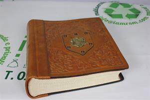 ALBUM PER FOTO CON COPERTINA IN PELLE