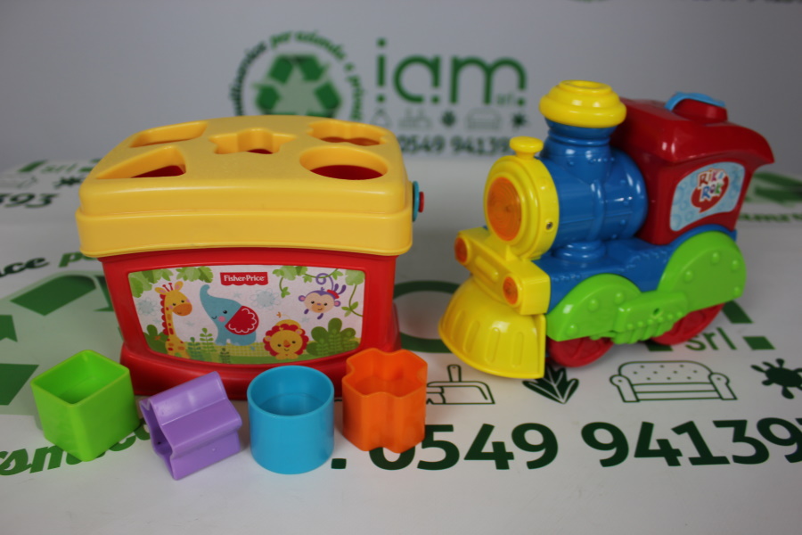 SCATOLA FORMINE FISHER PRICE TRENINO BOLLE DA 6M GIOCATTOLI E