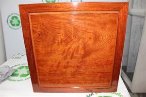 TAVOLINO IN LEGNO CON RIPIANO