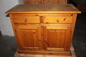 CREDENZA IN LEGNO PER TAVERNETTA