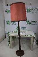 LAMPADA ANTICA DA TERRA IN LEGNO