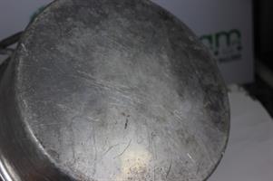 PENTOLA IN LATTA D 41 CM
