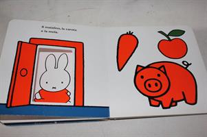 LIBRICINO CARTONATO CHI BUSSA ALLA PORTA MIFFY?