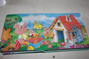 LIBRO CARTONATO I 3 PORCELLINI CON 6 PUZZLE