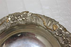 PORTACENERE CIOTOLA LAVORATA IN METALLO