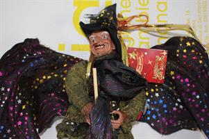 BEFANA CON LUCI E SUONI