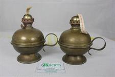 COPPIA DI LAMPADE AD OLIO IN BRONZO CON STOPPINI