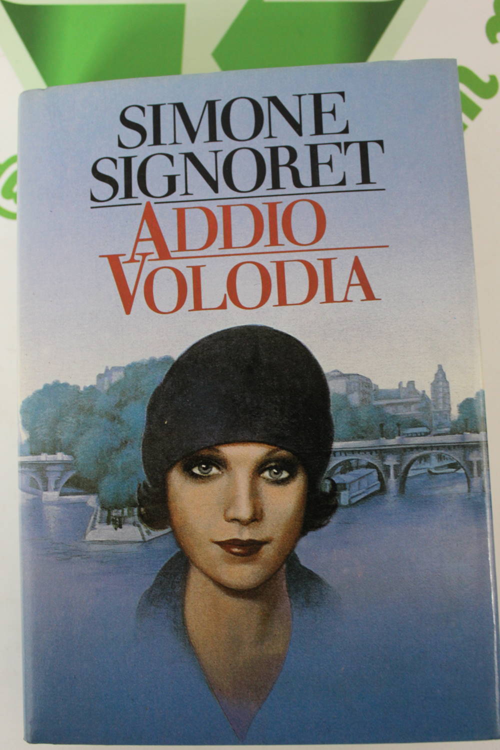 ADDIO VOLODIA di Simone Signoret